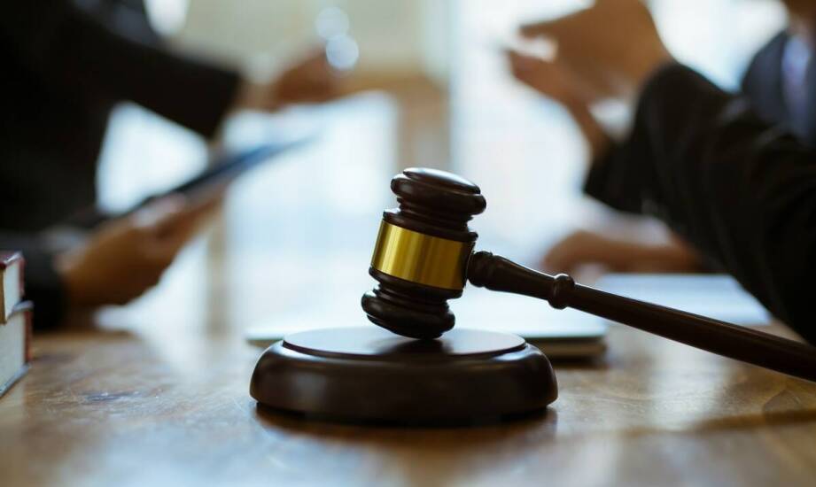 Jakie są procedury prawne w przypadku podejrzenia przestępstwa gospodarczego?