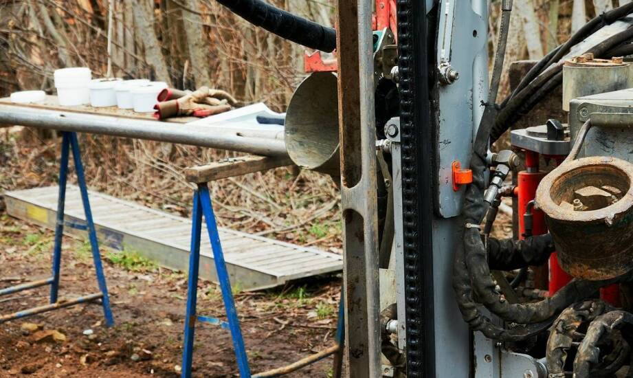 Jakie są kluczowe aspekty przyłącza budynków do studni głębinowych?