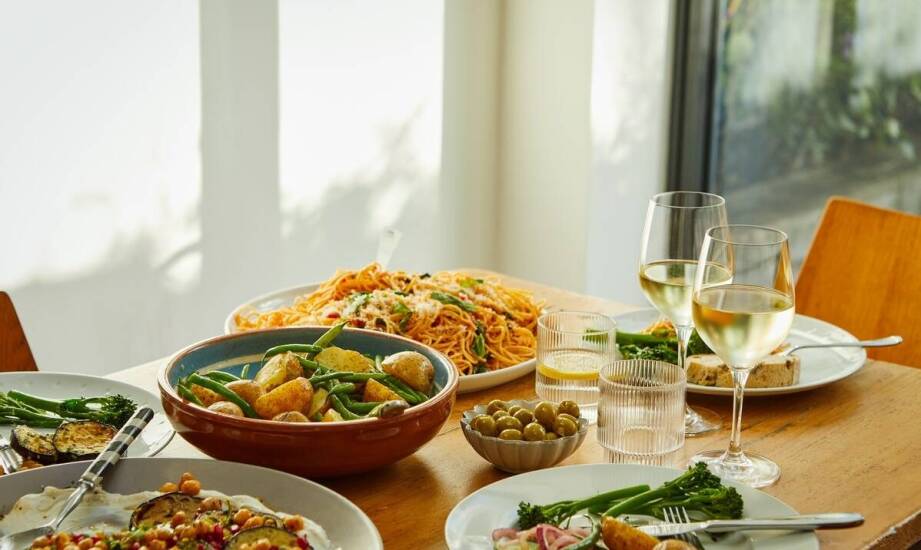 Jakie są najpopularniejsze dania serwowane w restauracji hotelowej?