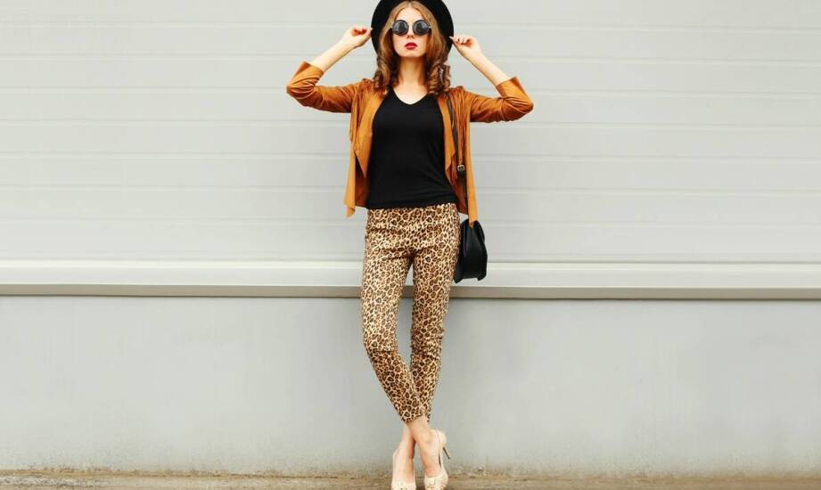 Personalizowane torby z leopard haftem komputerowym – jak przyciągnąć uwagę klientów?