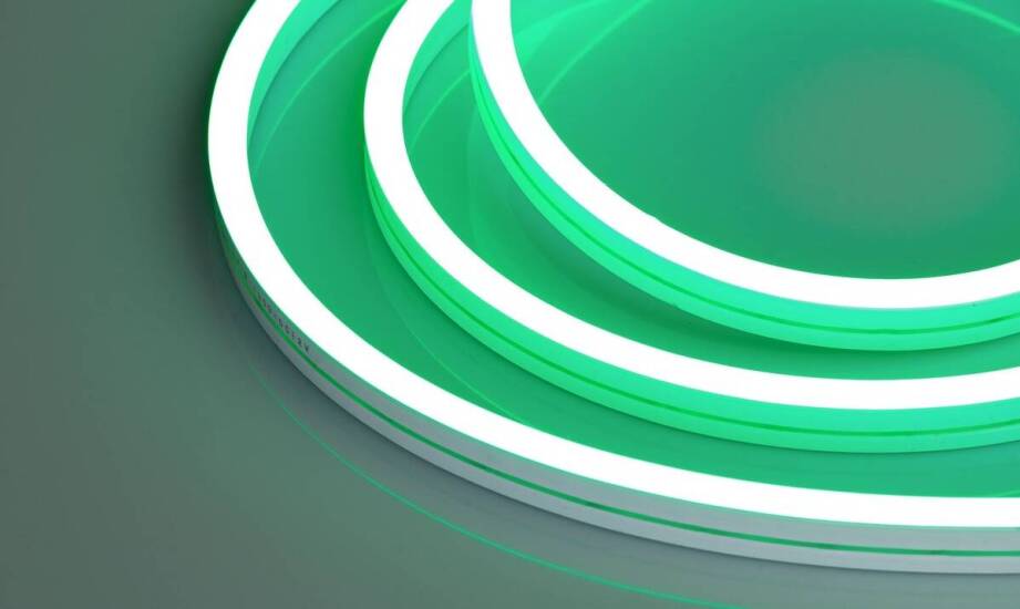 Jakie są kluczowe aspekty przy wyborze neonów LED do reklam zewnętrznych?