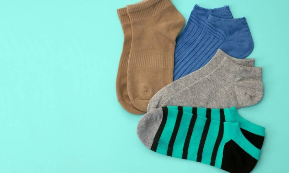 Najmodniejsze kolory pończoch dziewczęcych na obecny sezon