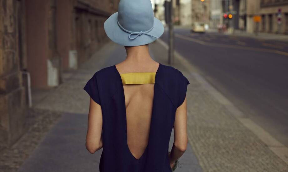 Stylizacje z jeansami damskimi na wieczorne wyjścia – co warto wiedzieć?