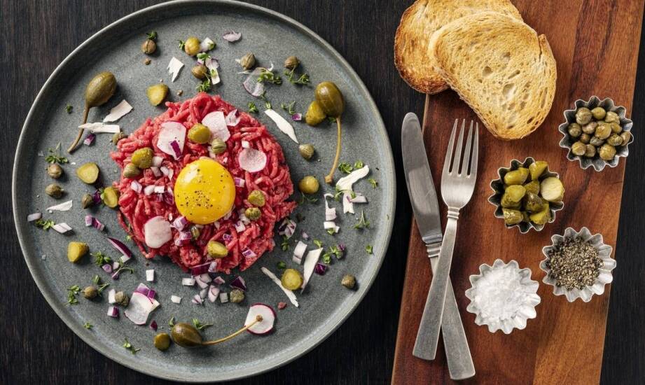 Odkryj, jak tapenada z czarnych oliwek wzbogaca smak makaronów