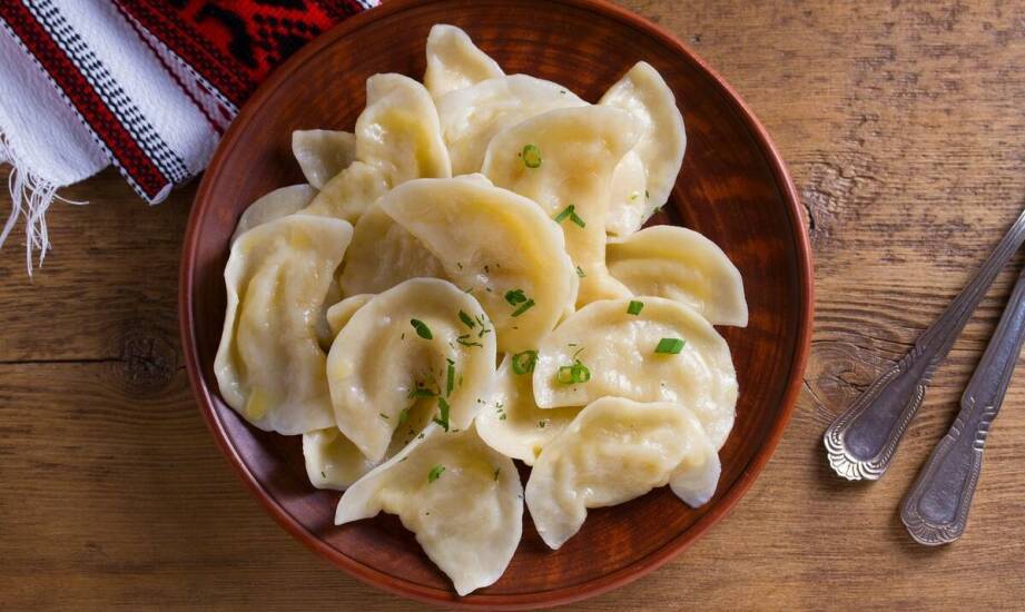 Jak dostosować pierogowa chata menu do wymagań dietetycznych gości?