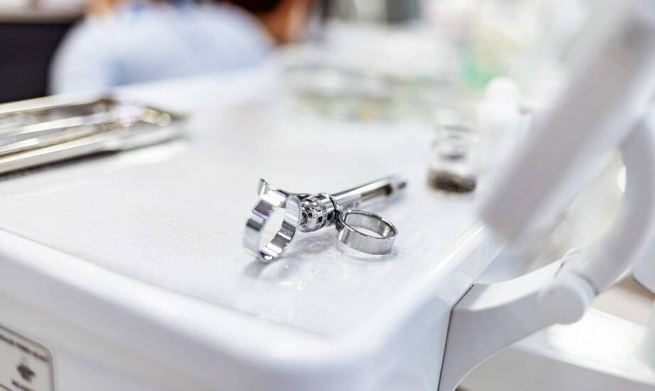 Rola jednorazowych czepków w zapewnieniu sterylności podczas zabiegów kosmetycznych