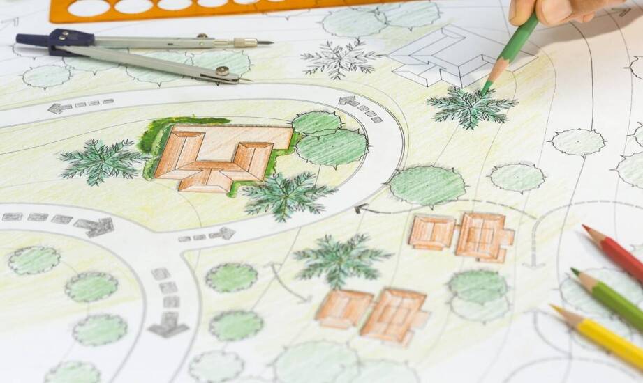 Jak dostosować projekt domu z bali do specyficznych warunków klimatycznych?