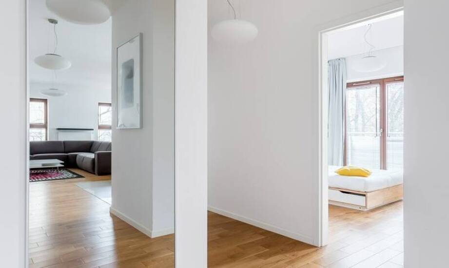 Wpływ luster na optyczne powiększenie przestrzeni w małych pomieszczeniach