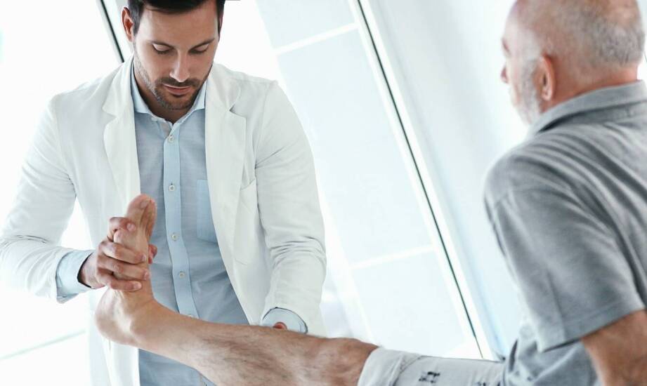 Proces dopasowania protezy nogi – od konsultacji po finalne dopasowanie