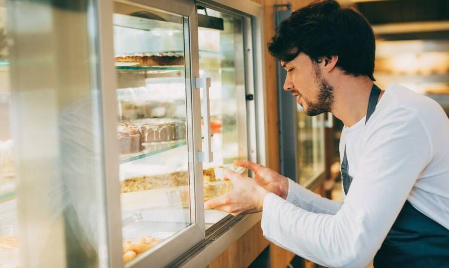 Nowoczesne materiały wykorzystywane w produkcji mebli chłodniczych