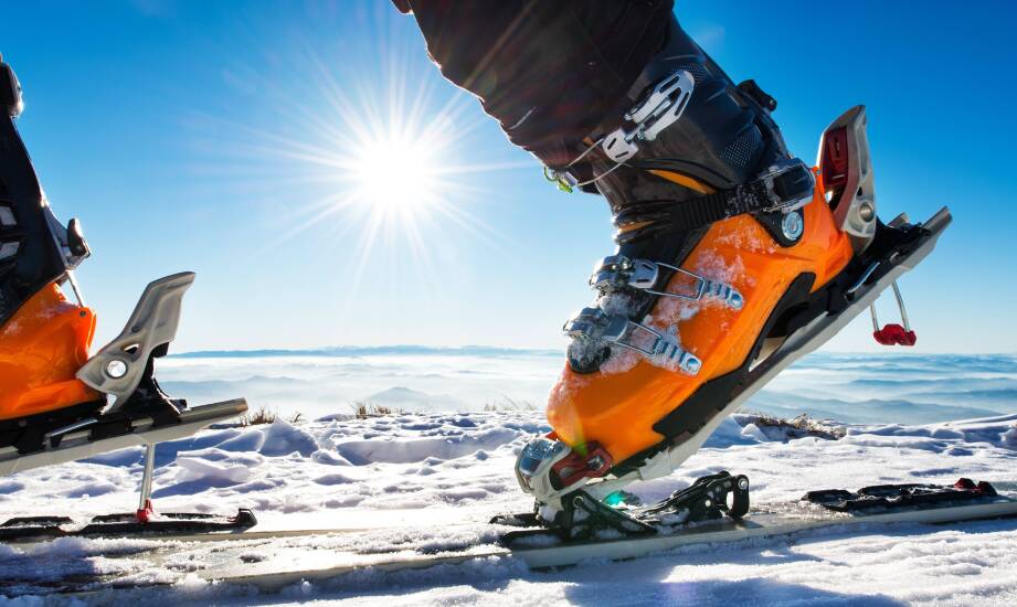 Co wyróżnia profesjonalne buty narciarskie na tle innych?