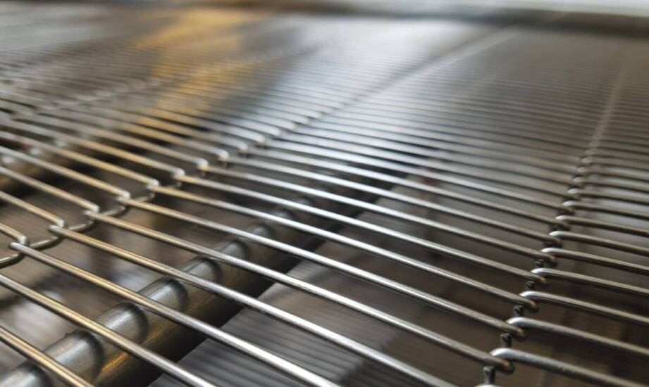 Jak prowadnice wysuwane wpływają na trwałość i wygodę użytkowania szuflad?