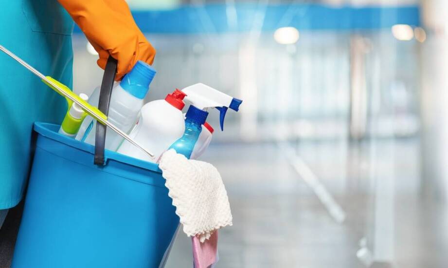 Jak przygotować się do czyszczenia pionów sanitarnych w budynku mieszkalnym?