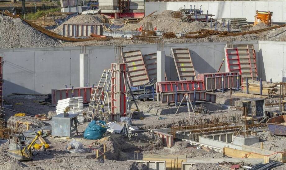 Wybór prefabrykowanych fundamentów pod słupy – najważniejsze kryteria