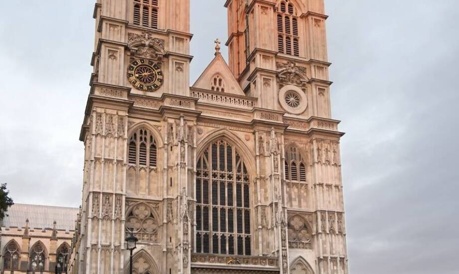 Odkryj piękno wykończeń architektonicznych największego kościoła w Polsce