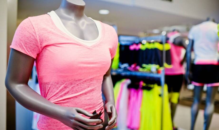 Jak wybrać idealny pole dance T-shirt na trening?