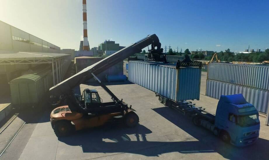 Kluczowe korzyści z wykorzystania HDS w transporcie kontenerów