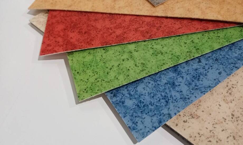 Podłogi kompozytowe do busa – co warto wiedzieć przed zakupem?