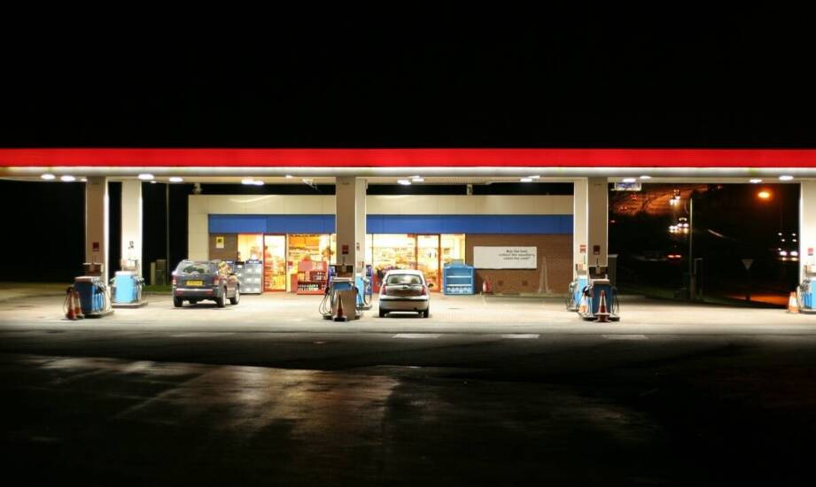 Jakie są korzyści z modernizacji stacji paliw w kontekście zwiększania dochodów?