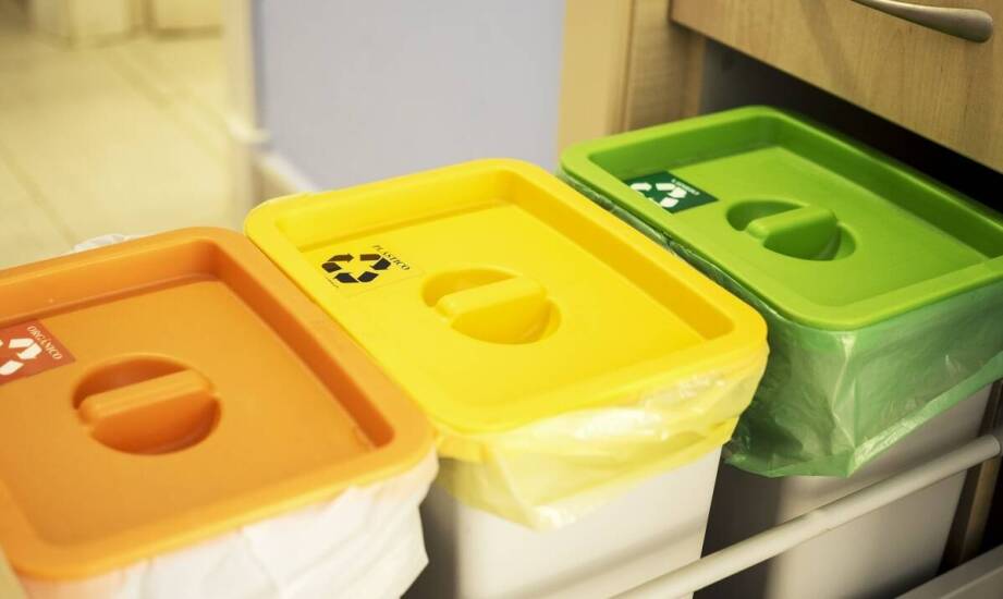 Jak pojemniki na odpady ostre mogą przyczynić się do redukcji ryzyka zakażeń szpitalnych?