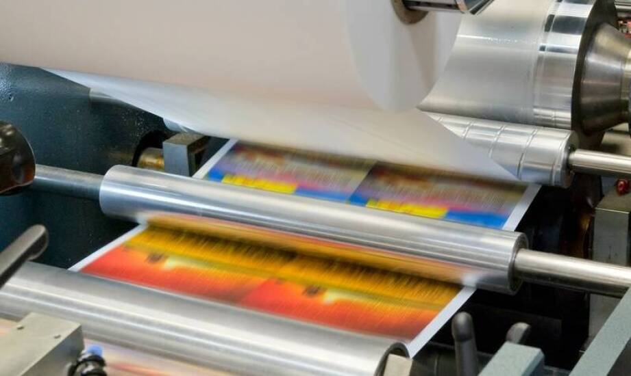 Rola bigowania i falcowania w produkcji profesjonalnych ulotek