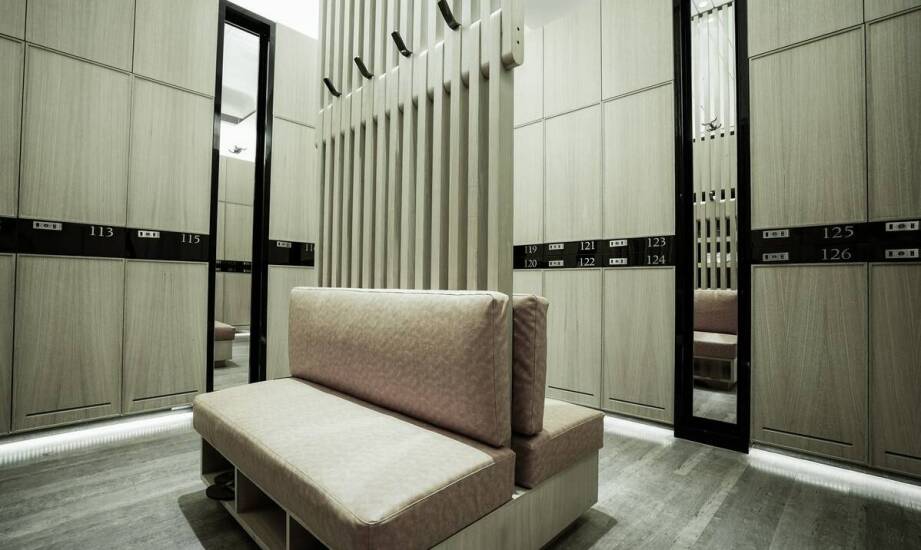 Wpływ regałów przejezdnych szatniowych na poprawę estetyki wnętrz