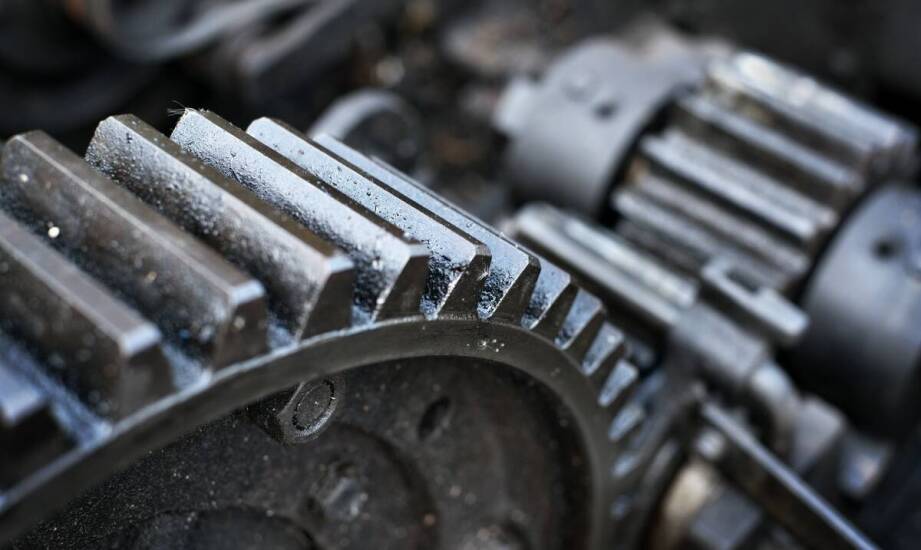 Wpływ jakości małych kół zębatych na efektywność energetyczną maszyn