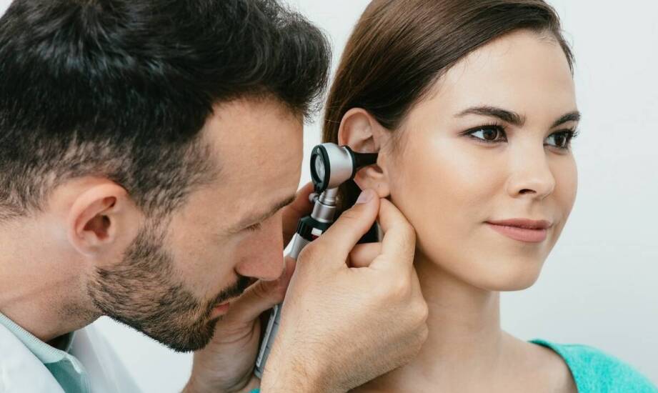 Jakie są pierwsze kroki po zdiagnozowaniu ubytku słuchu podczas badań?