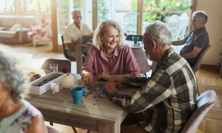 Jak dom dla osób starszych zapewnia atmosferę rodzinną mieszkańcom?