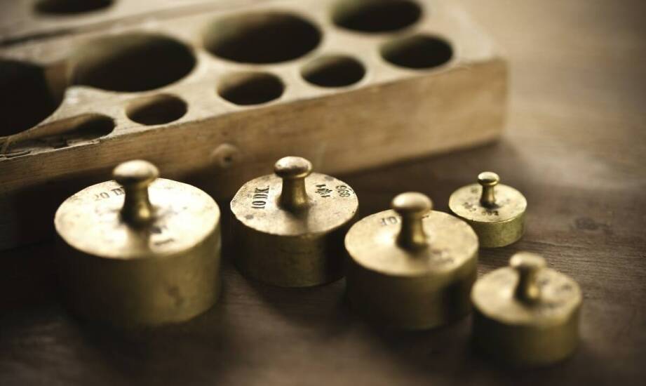 Jakie są różnice między tradycyjnymi a nowoczesnymi metodami ważenia towarów?