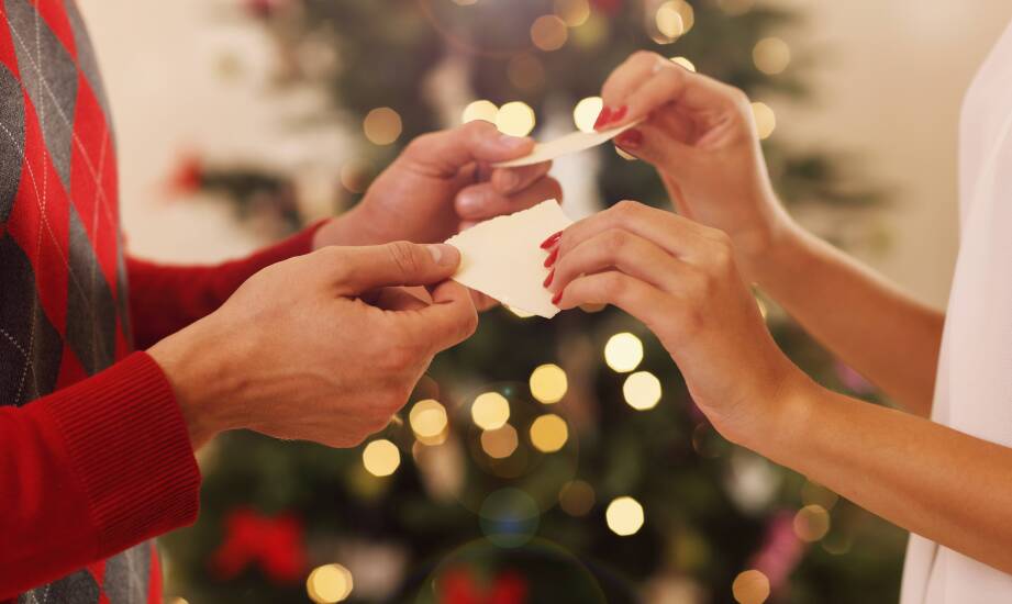 Porównanie ofert hurtowych na opłatki wigilijne – co warto wiedzieć?