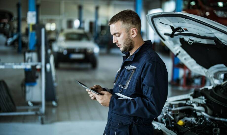 Serwisowanie terminali mobilnych - kluczowe aspekty dla użytkowników famoc mdm