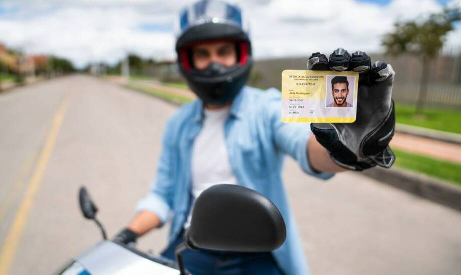 Dlaczego certyfikaty są kluczowe dla bezpieczeństwa kursów surfingu?