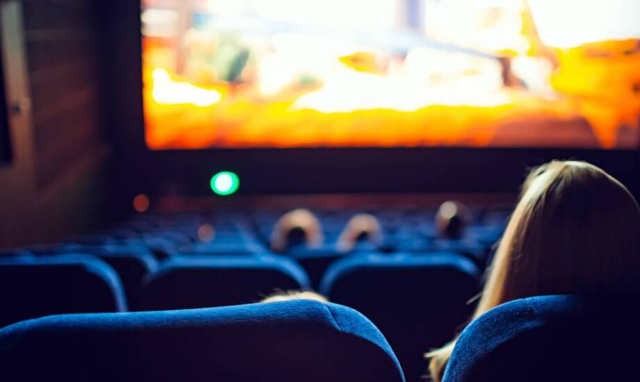 Rozmiar ekranu w kinie – kluczowy element niezapomnianego seansu
