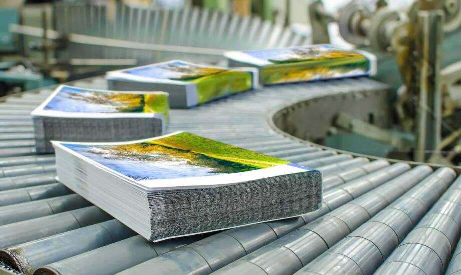 Drukowanie książek w małych nakładach: jak oszczędzać na kosztach?