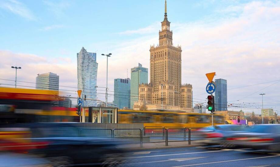 Przyszłość motoryzacji: prognozy dotyczące liczby zarejestrowanych samochodów osobowych w Polsce