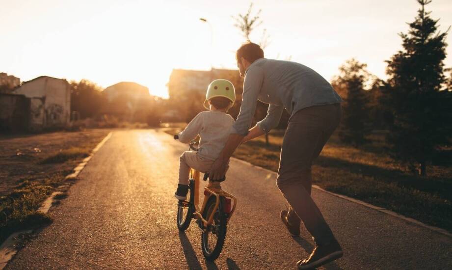 Bezpieczeństwo na hulajnodze: kluczowe wskazówki dla rodziców 9-latków