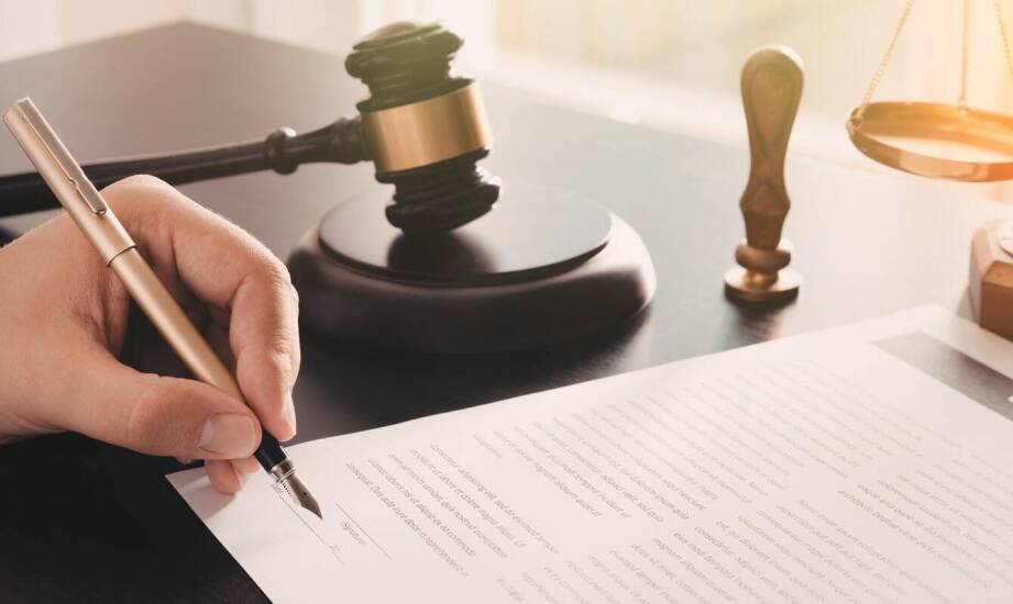 Procedury zajęcia nieruchomości przez komornika w Mińsku