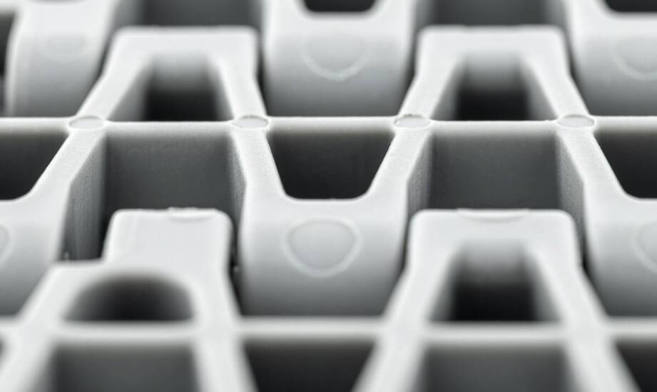 Znaczenie trwałości materiałów w kontekście wyboru pokrywy kratki ściekowej dla sektora spożywczego