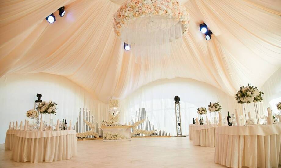 Przewaga hal namiotowych nad tradycyjnymi lokalizacjami eventowymi
