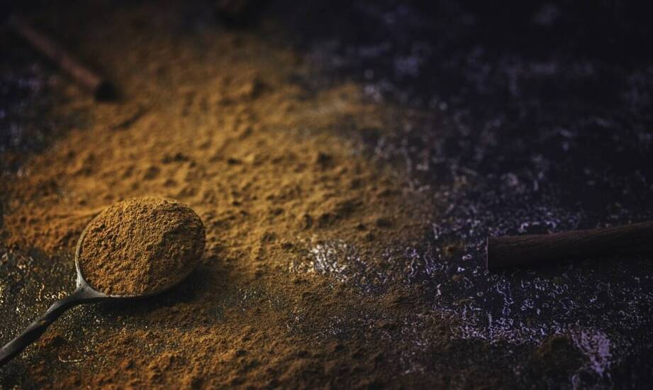 Kurkuma i jej wpływ na układ pokarmowy: co warto wiedzieć?