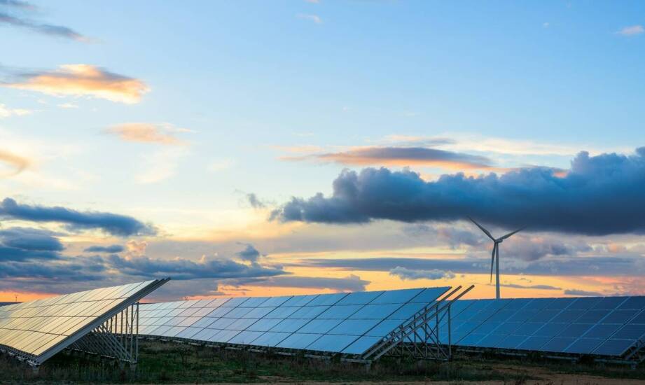 Efektywność energetyczna a wykorzystanie odnawialnych źródeł energii