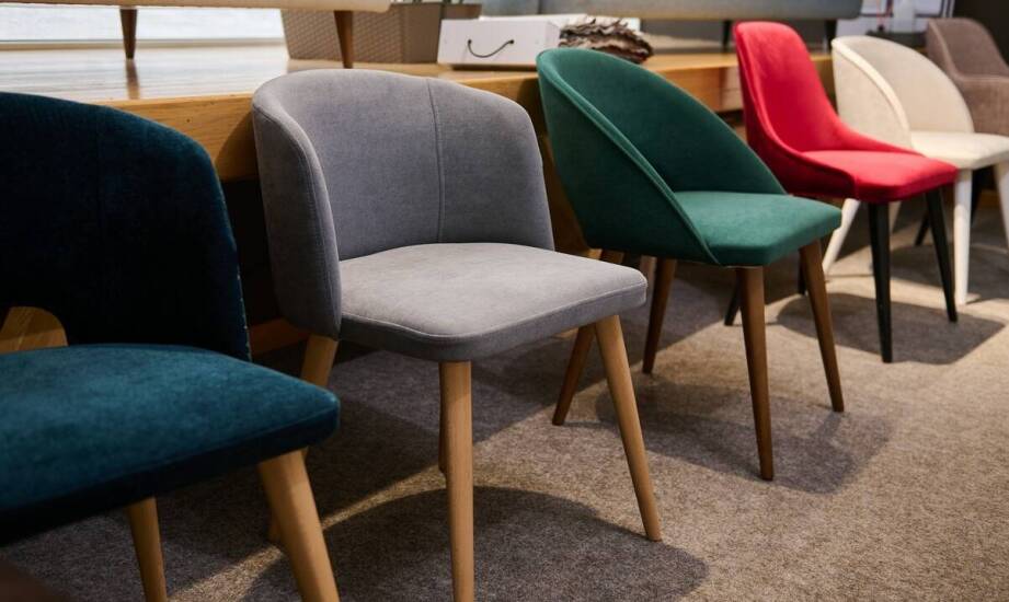 Rola innowacji w procesie produkcji krzeseł designerskich