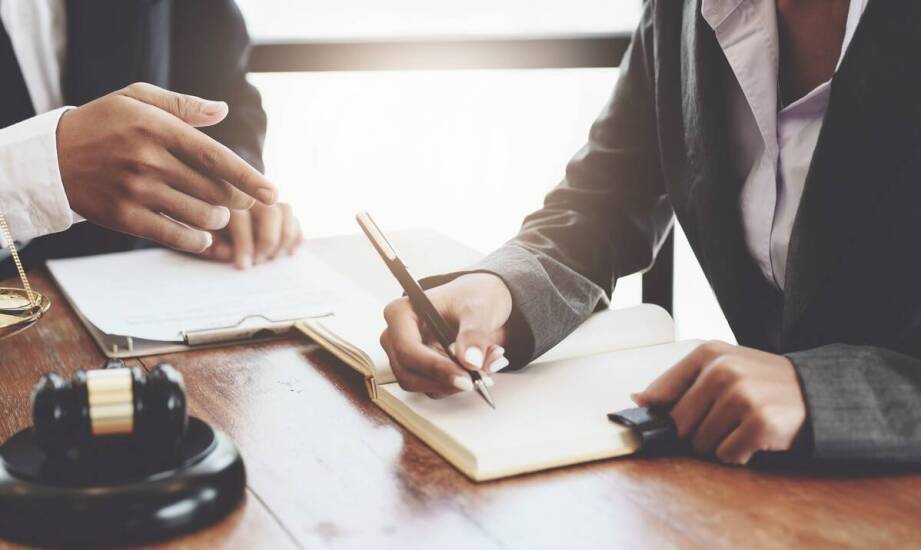 Jak uzyskać darmową pomoc prawną przy sporządzaniu testamentu?