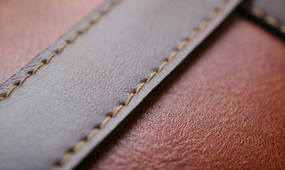 Jak włoskie portfele skórzane łączą tradycję z nowoczesnym designem?