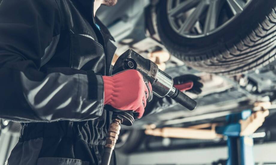 Rola ustawienia zbieżności w utrzymaniu wydajności Ford ciężarówek