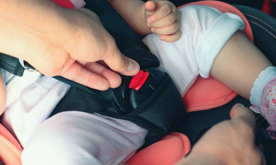 Procesy testowania wytrzymałości i trwałości wózków dziecięcych