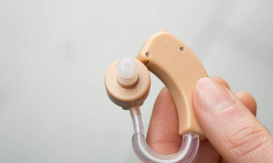 W jaki sposób aparaty słuchowe wpływają na jakość komunikacji?