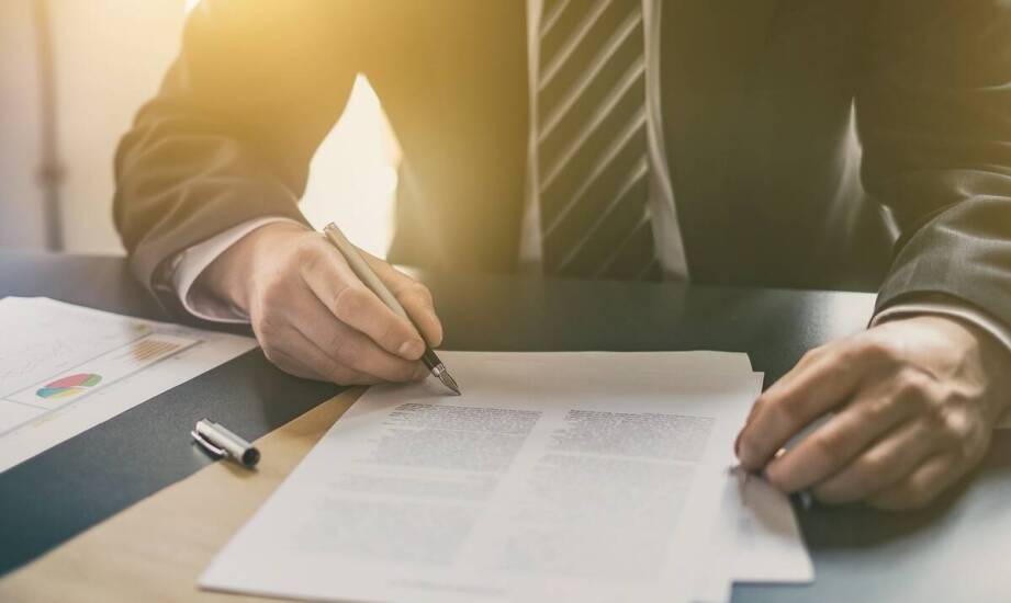 Znaczenie opiniowania umów przez prawnika w sprawach cywilnych