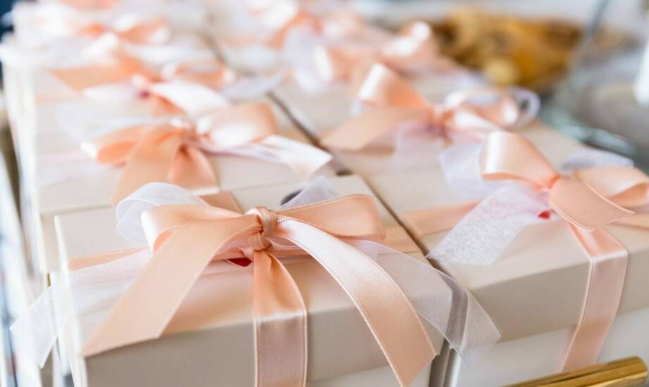 Najlepsze praktyki w projektowaniu etykiet na krówki komunijne